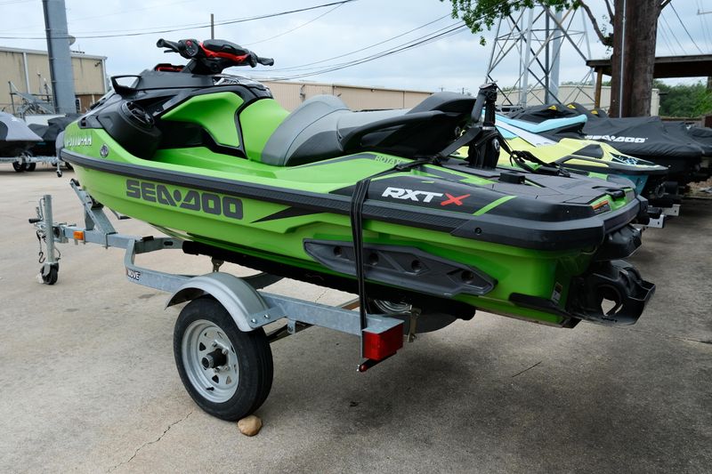 USED 2020 SEADOO PW RXTX 300 WITH SOUND Image 5