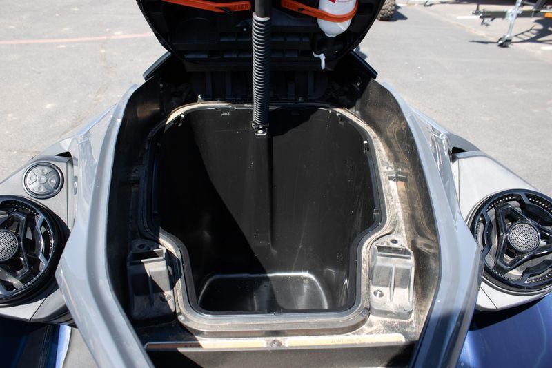 NEW 2025 SEADOO GTX 170 WITH SOUND SYSTEM IDF Image 13
