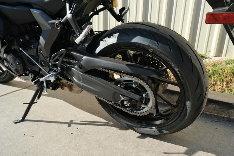 NEW 2025 YAMAHA YZFR7 Image 21