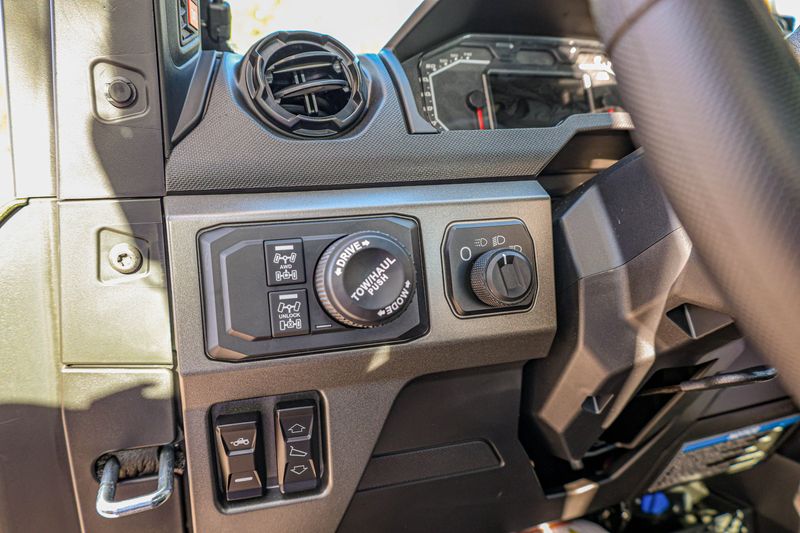 NEW 2026 POLARIS RANGER CREW XD 1500 NORTHSTAR EDITION ULTIMATE Image 3