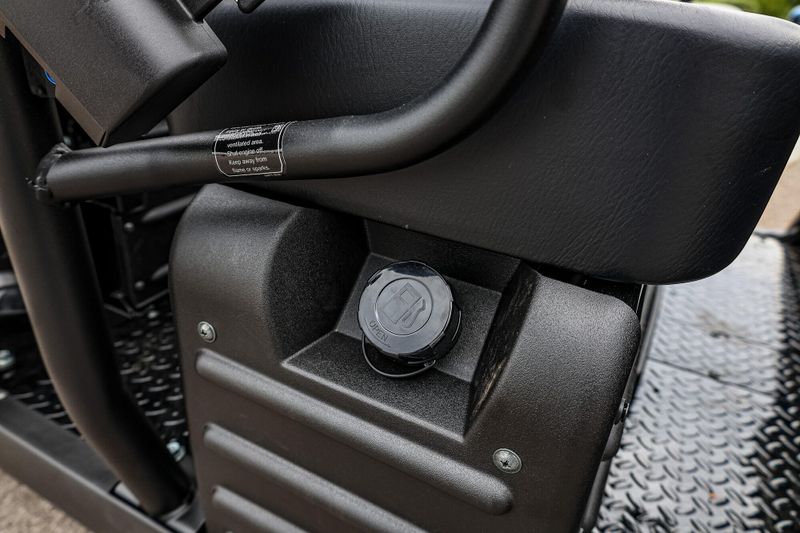 NEW 2026 KAWASAKI MULE 4010 TRANS 4X4 Image 6