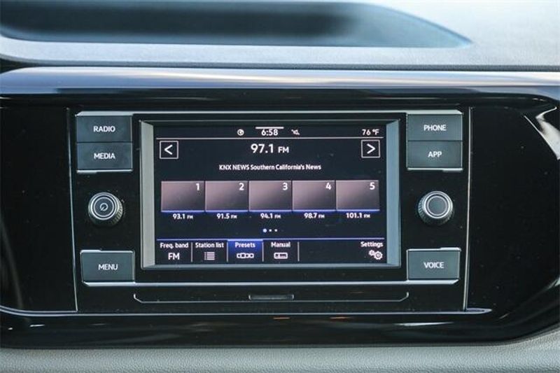 2023 Volkswagen Taos 1.5T SImage 16