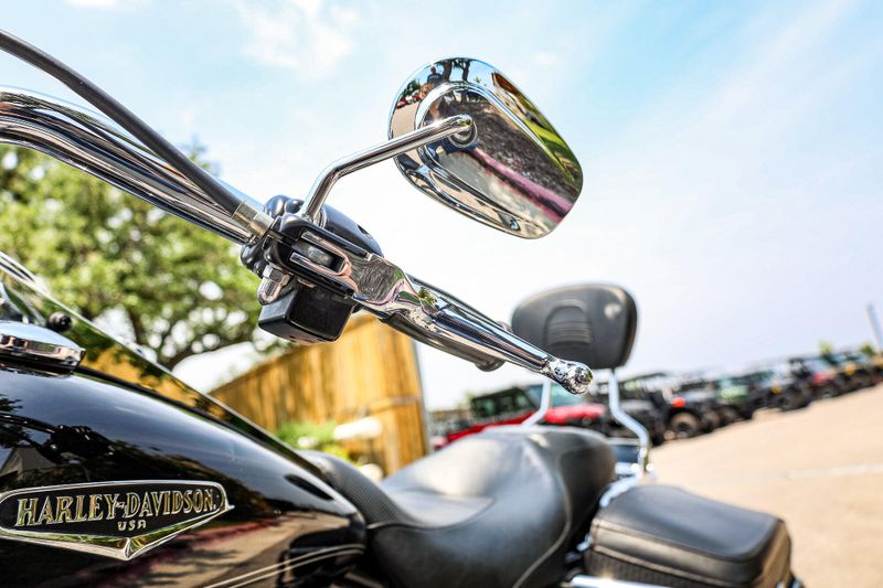 2007 HARLEY ROAD KING CLASSIC  BLACK Image 7