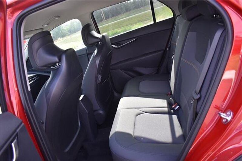 New 2025 Kia Niro LXImage 17