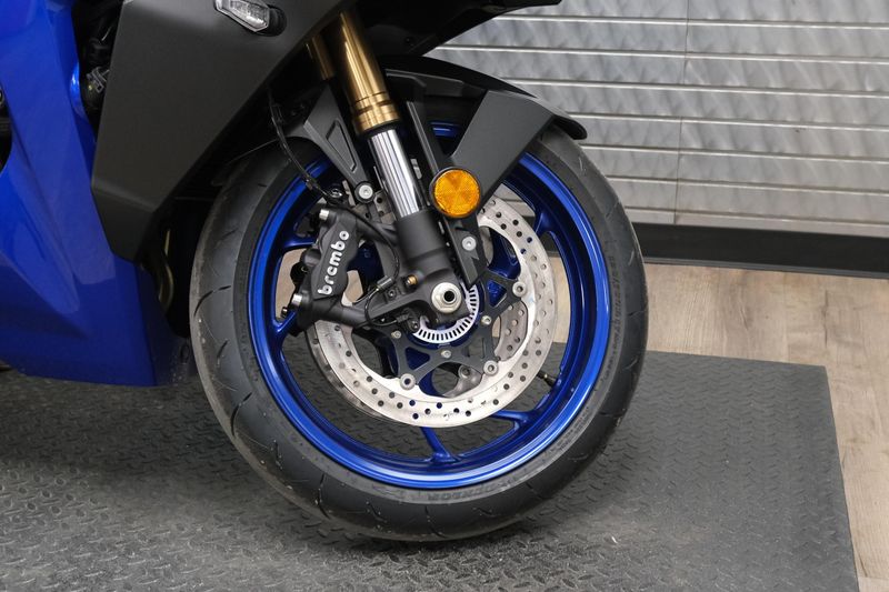 NEW 2026 SUZUKI GSX-S1000GT Image 12