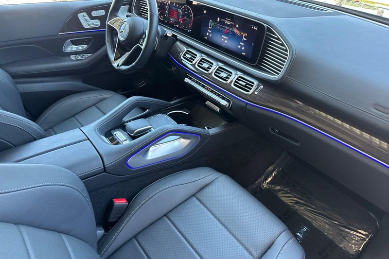 Used 2026 Mercedes-Benz GLS 450Image 19