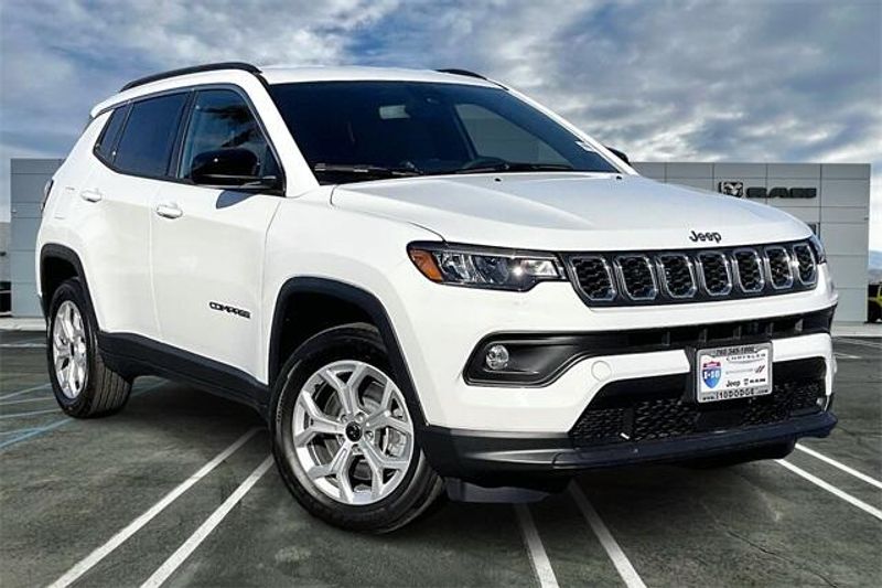 2025 Jeep Compass Latitude 4x4Image 14