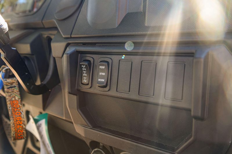 NEW 2026 POLARIS RANGER XP 1000 PREMIUM Image 12