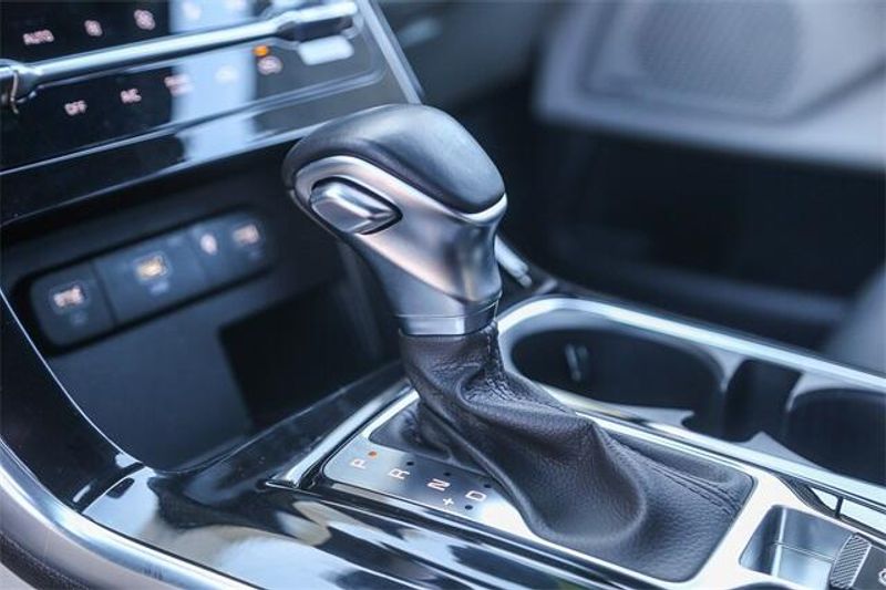 2022 Kia Carnival SX PrestigeImage 23