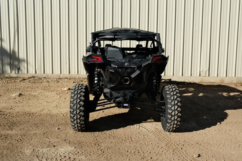 USED 2025 CAN-AM MAVERICK X3 MAX X RS TURBO RR WITH SMARTSHOX Image 4