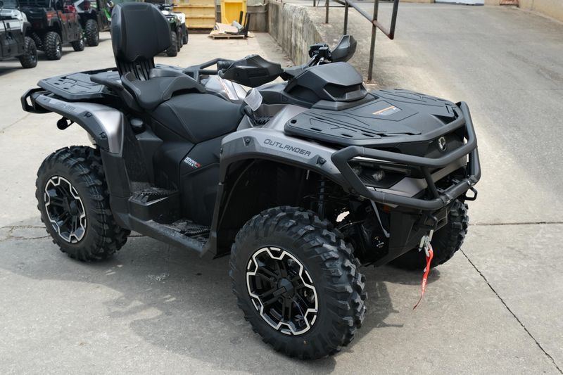 2025 Can-Am OUTLANDER MAX XT 1000R PLATINUM SATIN Image 1