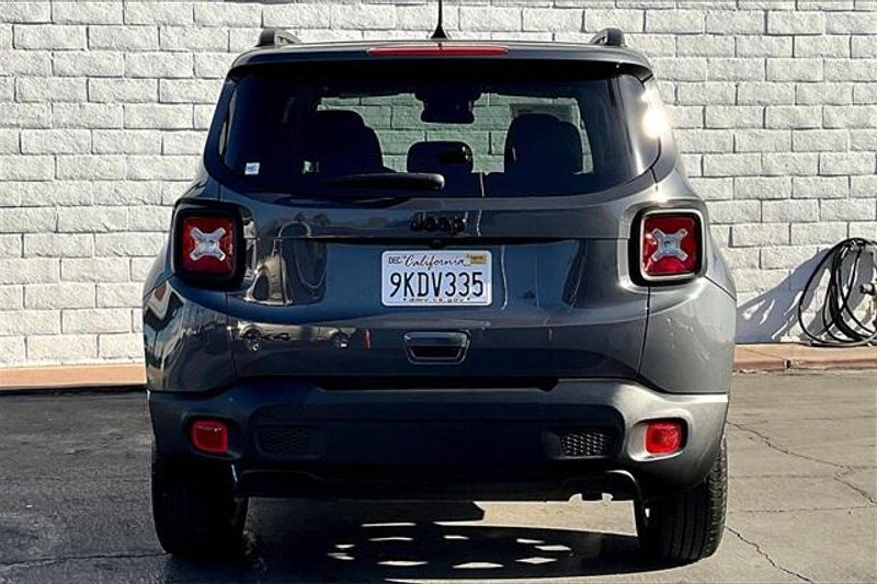 2023 Jeep Renegade AltitudeImage 3