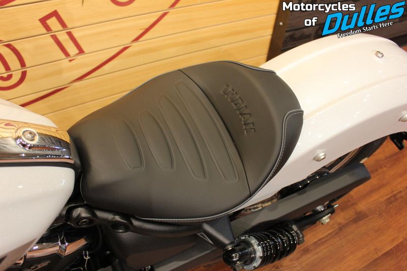 2025 Indian Motorcycle Scout Classic Ltd w/ Tech Pkg Image 11