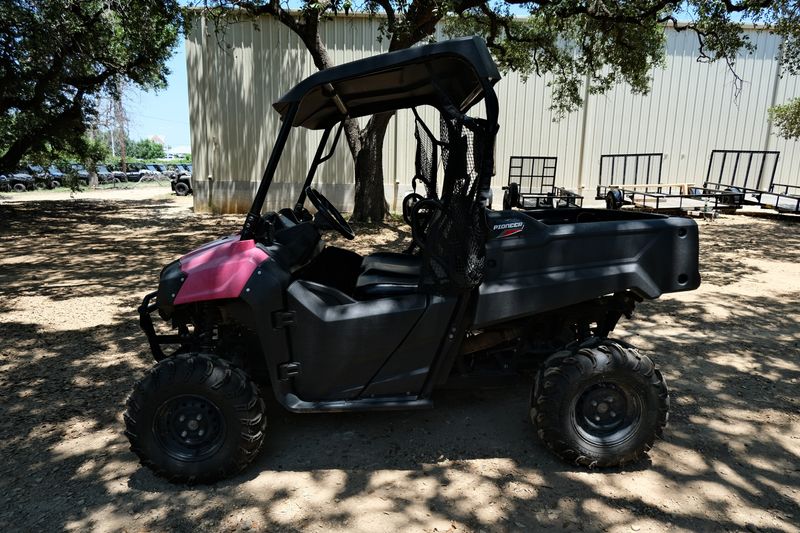 2017 Honda PIONEER 700Image 1