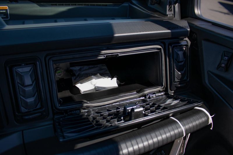 NEW 2026 CAN-AM DEFENDER MAX LIMITED CAB HD11 Image 40