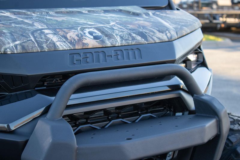 NEW 2026 CAN-AM DEFENDER MAX XT HD11 WITH 1025 INCH TOUCHSCREEN Image 12