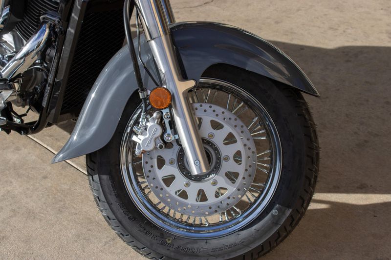 NEW 2025 SUZUKI BOULEVARD C50 Image 13