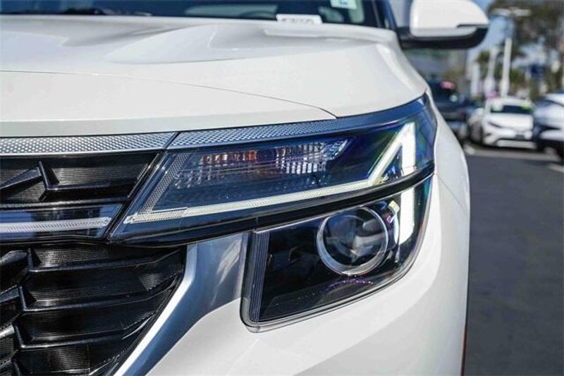 Used 2024 Kia Seltos SImage 10