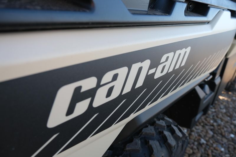 2025 Can-Am DEFENDER MAX LIMITED CAB HD10 DESERT TAN AND STEALTH BLACKImage 3