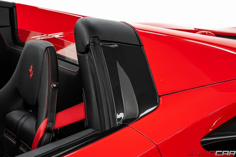 Used 2022 Ferrari F8 Spider *CARBON FIBER LED STEERING WHEEL * DAYTONA SEATS*Image 18