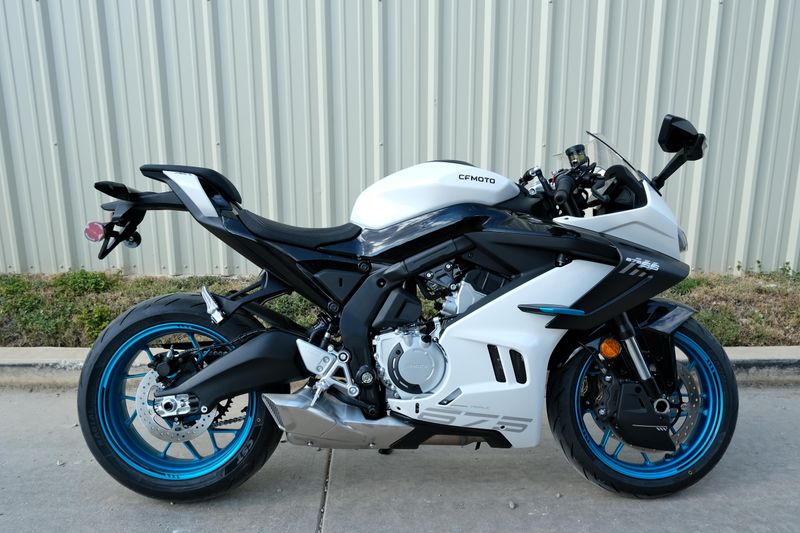 NEW 2026 CFMOTO 675SS Image 2