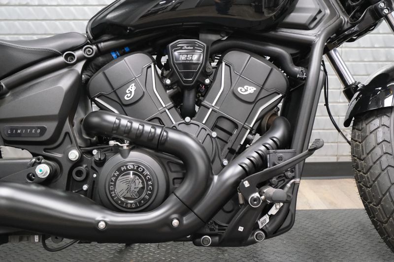 NEW 2025 INDIAN MOTORCYCLE SCOUT BOBBER LIMITED WITH TECHNOLOGY PACKAGE Image 10