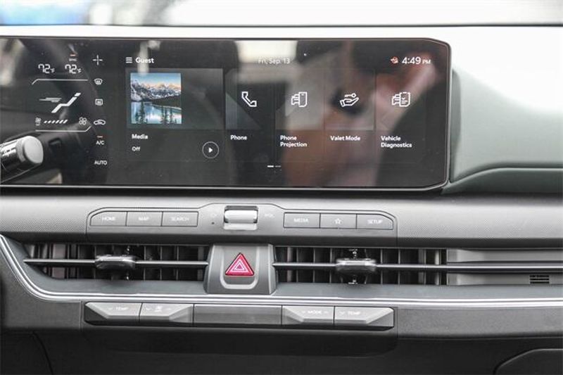 New 2025 Kia K4 EXImage 6