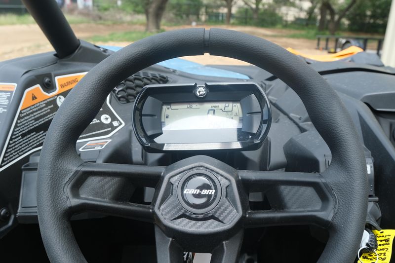 2025 Can-Am MAVERICK X3 MAX RS TURBO SCANDI BLUE AND ORANGE CRUSH Image 13