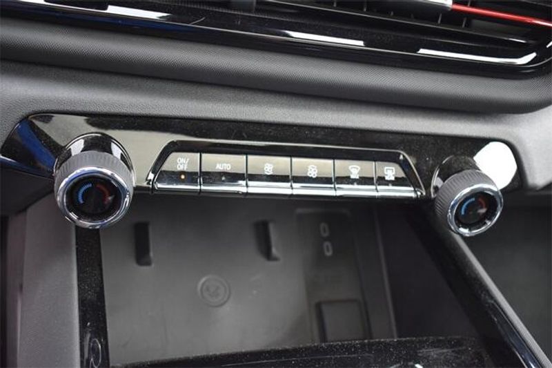2024 Chevrolet Silverado EV RSTImage 34
