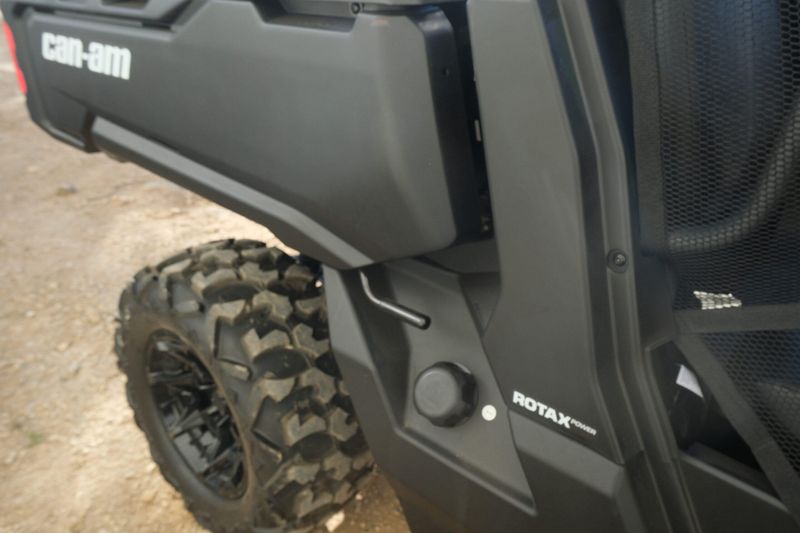 NEW 2026 CAN-AM DEFENDER MAX DPS HD7 Image 13