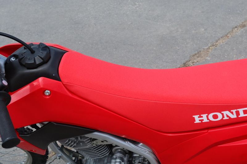 2025 Honda CRF250F RED Image 10