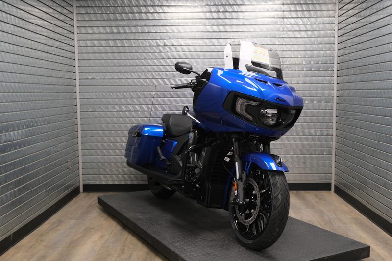 NEW 2026 INDIAN MOTORCYCLE CHALLENGER DARK HORSE WITH 112 PACKAGE Image 1