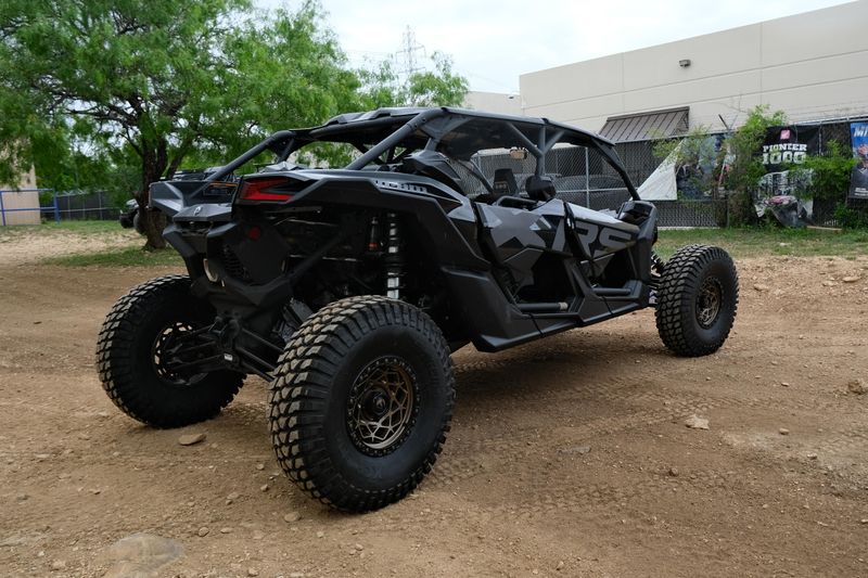 NEW 2026 CAN-AM MAVERICK X3 MAX X RS TURBO RR SMARTSHOX WITH 1025 TOUCHSCREEN Image 3