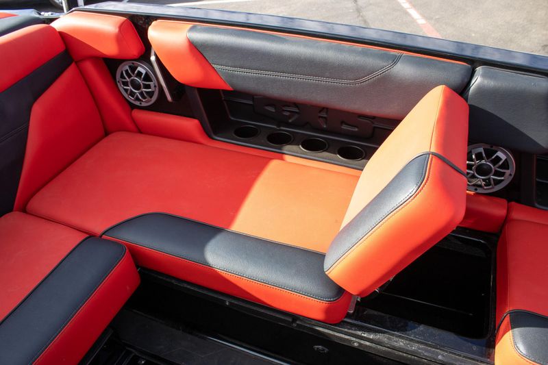 2023 AXIS A24Image 44