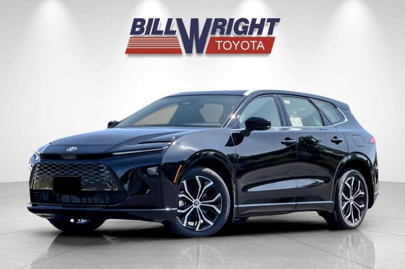 New 2026 Toyota Crown Signia XLEImage 7