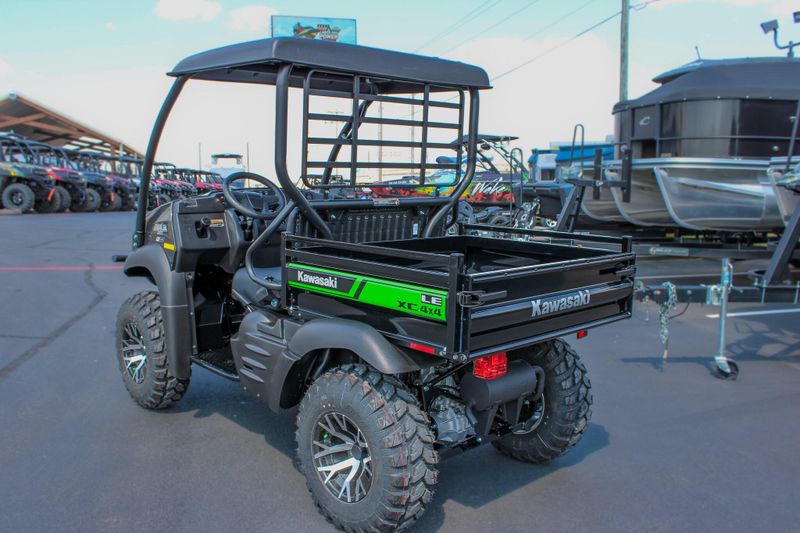 New 2026 Kawasaki MULE SX 4X4 XC LE METALLIC ONYX BLACK Image 5