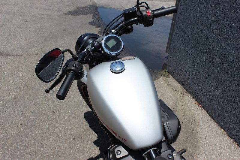 2020 Yamaha Bolt Image 7