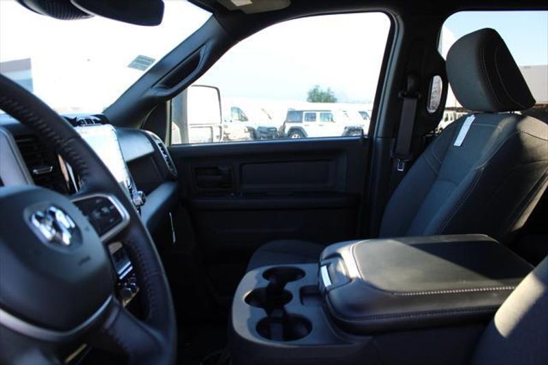 2023 RAM 2500 Tradesman Crew Cab 4x2 Long BoxImage 32