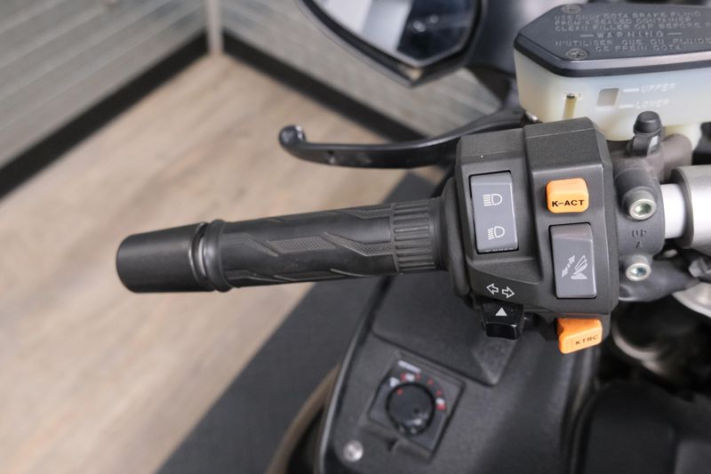 USED 2014 KAWASAKI CONCOURS 14 ABS Image 19