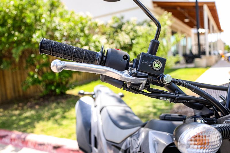 2025 Kawasaki KLX230S M  BATTLE GRAY Image 6