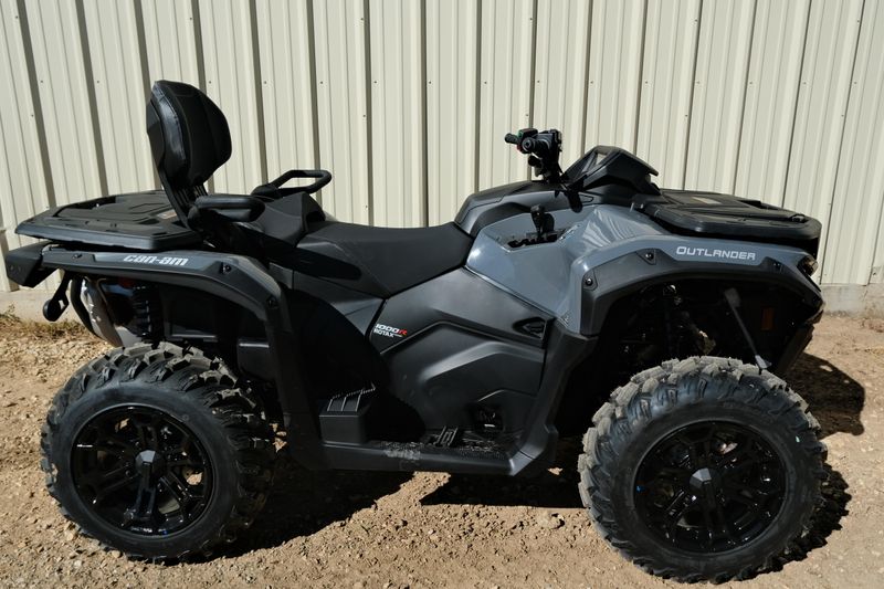 NEW 2026 CAN-AM OUTLANDER MAX DPS 1000R Image 2