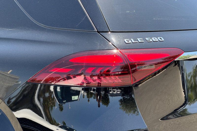 Used 2024 Mercedes-Benz GLE 580Image 35