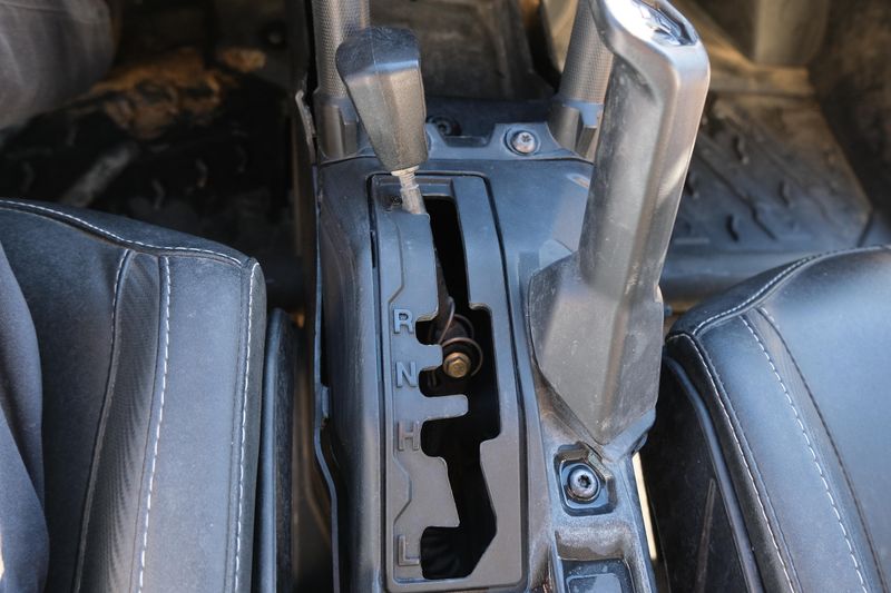 USED 2025 CAN-AM MAVERICK X3 MAX X RS TURBO RR WITH SMARTSHOX Image 24