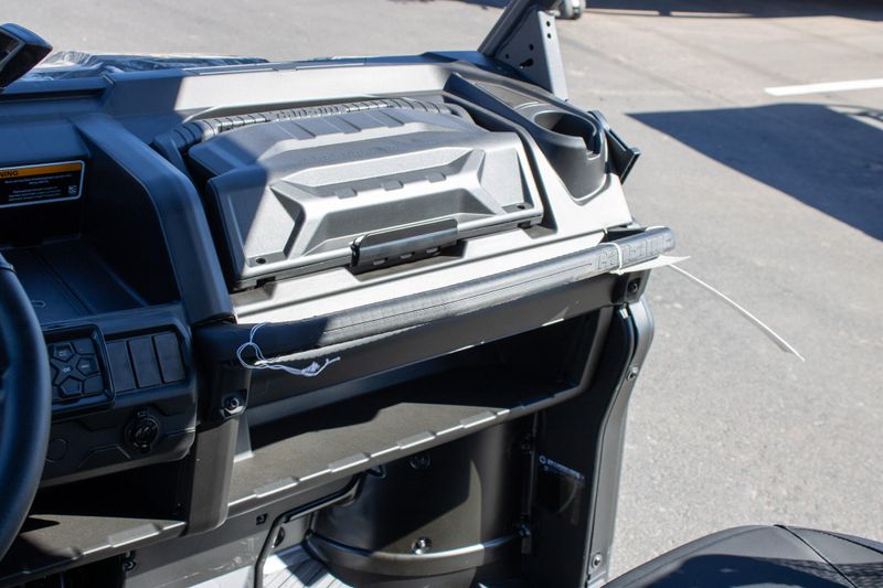 NEW 2026 CAN-AM DEFENDER MAX XT HD9 Image 18