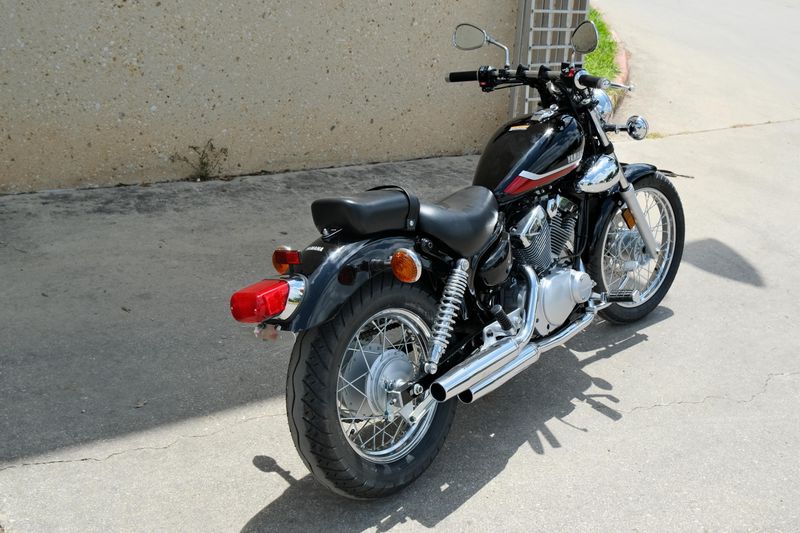 2025 Yamaha V STAR 250 RAVEN Image 5