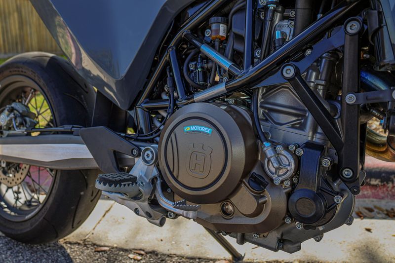 USED 2023 HUSQVARNA SUPERMOTO 701 Image 15