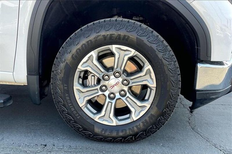 Used 2023 GMC Sierra 1500 SLTImage 8