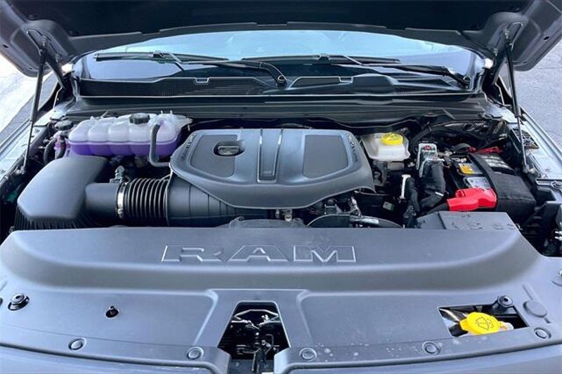 2025 RAM 1500 Tradesman Crew Cab 4x2 5
