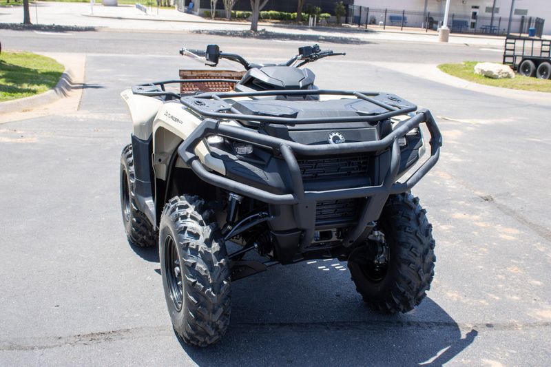 NEW 2026 CAN-AM OUTLANDER PRO HD5 Image 1