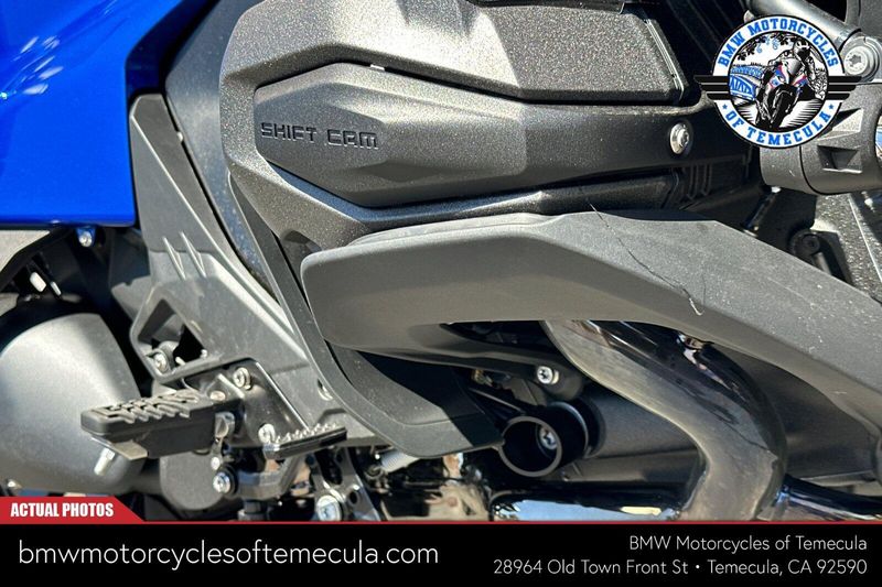 2026 BMW R 1300 RTImage 13